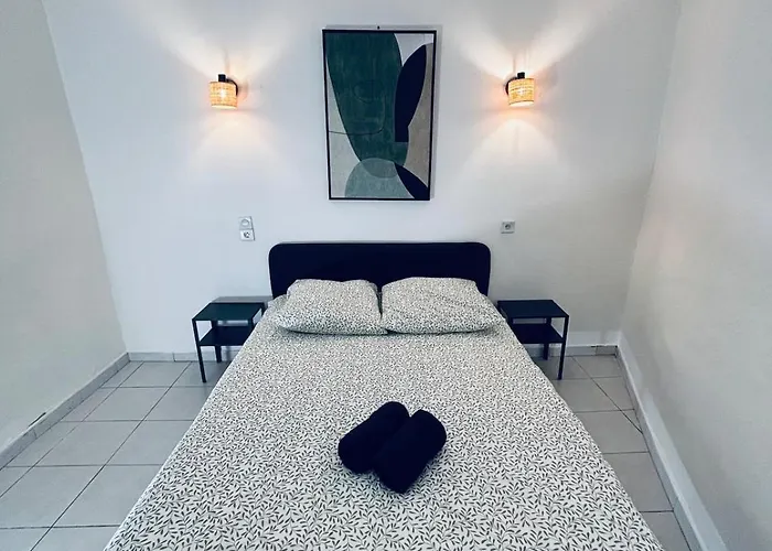 Meneau 2- Center-wifi- Connected Tv Διαμέρισμα *